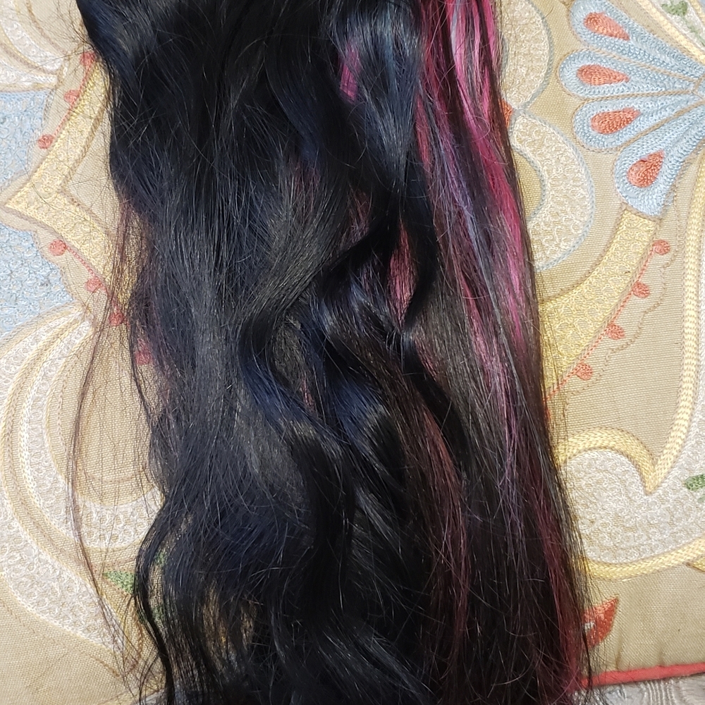 ποΈ Play with a Color Clip in Hair Extensions πβ€ - Picture 4 of 9